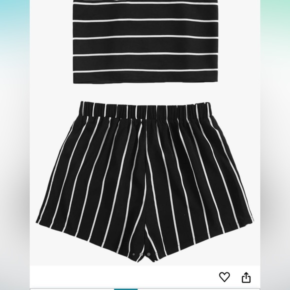 Crop top and shorts - Picture 2 of 2